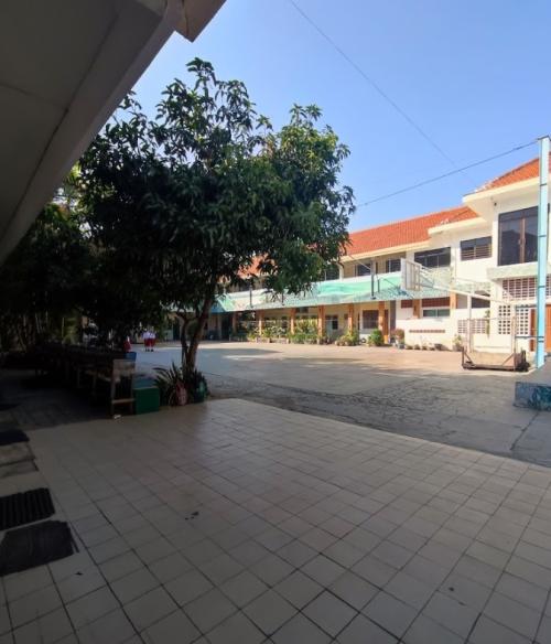 Elkana Christian Junior High School Pasuruan, Private School | We provide Indonesia infrastructure map on various property sectors and data. Access property listings, infrastructure developments, news, and valuable transaction data for informed decisions.