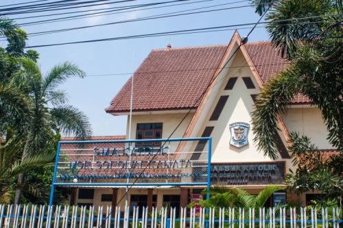 Mgr. Soegijapranata Catholic Senior High School Pasuruan, Private School | We provide Indonesia infrastructure map on various property sectors and data. Access property listings, infrastructure developments, news, and valuable transaction data for informed decisions.
