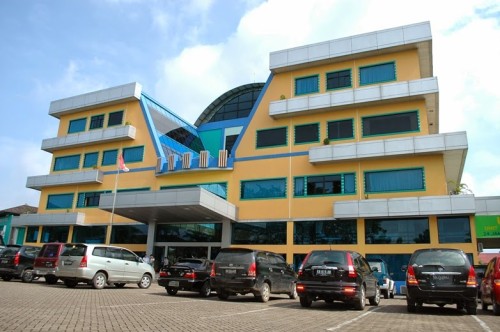Anugerah Bunda Khatulistiwa Hospital, Hospital | We provide Indonesia infrastructure map on various property sectors and data. Access property listings, infrastructure developments, news, and valuable transaction data for informed decisions.