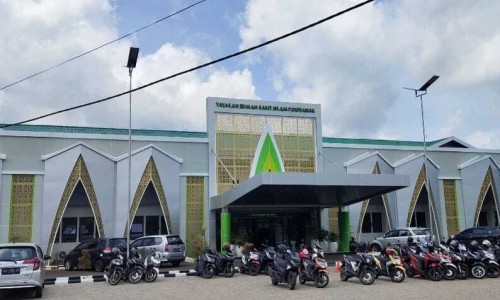 Yarsi Pontianak Islamic Hospital, Hospital | We provide Indonesia infrastructure map on various property sectors and data. Access property listings, infrastructure developments, news, and valuable transaction data for informed decisions.