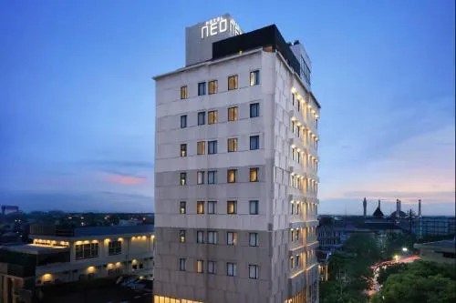 Completed hotel, ASTON Hotel International | We provide Indonesia infrastructure map on various property sectors and data. Access property listings, infrastructure developments, news, and valuable transaction data for informed decisions.