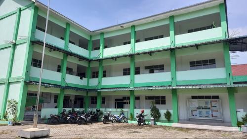 Al Mumtaz Islamic Senior High School, Private School | We provide Indonesia infrastructure map on various property sectors and data. Access property listings, infrastructure developments, news, and valuable transaction data for informed decisions.