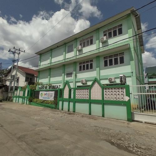 Al Mumtaz Islamic Senior High School, Private School | We provide Indonesia infrastructure map on various property sectors and data. Access property listings, infrastructure developments, news, and valuable transaction data for informed decisions.