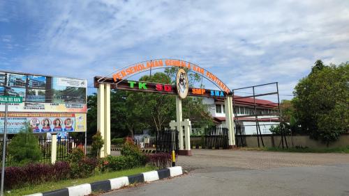 Gembala Baik Kindergarten, Private School | We provide Indonesia infrastructure map on various property sectors and data. Access property listings, infrastructure developments, news, and valuable transaction data for informed decisions.