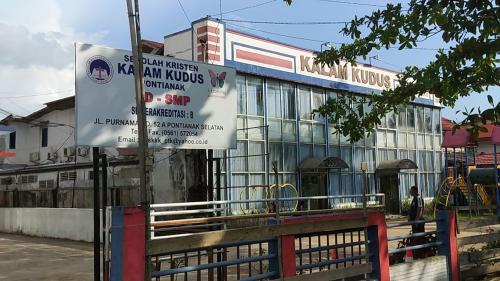 Kalam Kudus Junior High School, Private School | We provide Indonesia infrastructure map on various property sectors and data. Access property listings, infrastructure developments, news, and valuable transaction data for informed decisions.