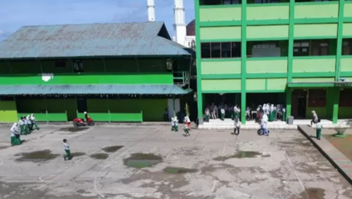 Mujahidin Primary School, Private School | We provide Indonesia infrastructure map on various property sectors and data. Access property listings, infrastructure developments, news, and valuable transaction data for informed decisions.
