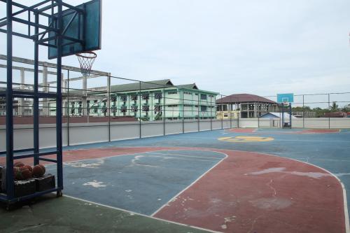 Pelita Cemerlang Secondary School, Private School | We provide Indonesia infrastructure map on various property sectors and data. Access property listings, infrastructure developments, news, and valuable transaction data for informed decisions.