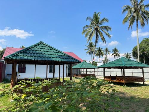 Al Fath Senior High School, Private School | We provide Indonesia infrastructure map on various property sectors and data. Access property listings, infrastructure developments, news, and valuable transaction data for informed decisions.