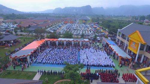 Insan Cendekia Junior High School, Private School | We provide Indonesia infrastructure map on various property sectors and data. Access property listings, infrastructure developments, news, and valuable transaction data for informed decisions.