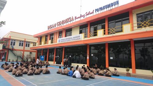 Insan Cendekia Junior High School, Private School | We provide Indonesia infrastructure map on various property sectors and data. Access property listings, infrastructure developments, news, and valuable transaction data for informed decisions.