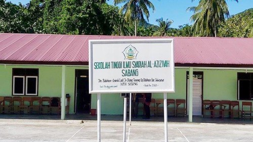Al-Aziziyah Islamic Studies Institute, University | We provide Indonesia infrastructure map on various property sectors and data. Access property listings, infrastructure developments, news, and valuable transaction data for informed decisions.