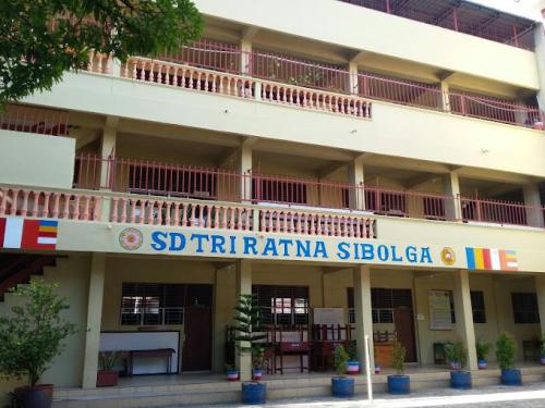 Tri Ratna Elementary School, Private School | We provide Indonesia infrastructure map on various property sectors and data. Access property listings, infrastructure developments, news, and valuable transaction data for informed decisions.