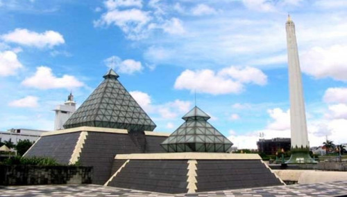10th November Museum, Entertainment | We provide Indonesia infrastructure map on various property sectors and data. Access property listings, infrastructure developments, news, and valuable transaction data for informed decisions.