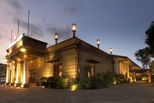 House of Sampoerna, Entertainment | We provide Indonesia infrastructure map on various property sectors and data. Access property listings, infrastructure developments, news, and valuable transaction data for informed decisions.