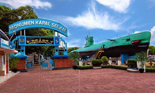 Surabaya Submarine Monument, Landmark | We provide Indonesia infrastructure map on various property sectors and data. Access property listings, infrastructure developments, news, and valuable transaction data for informed decisions.