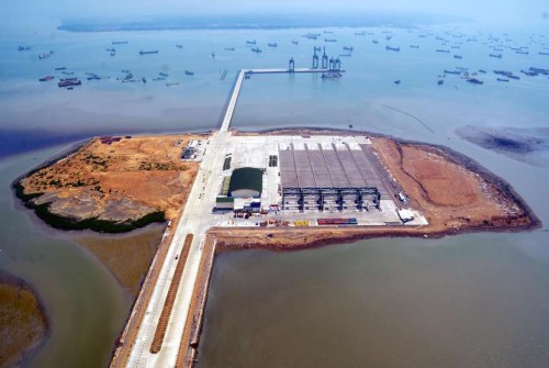 Port of Teluk Lamong, Seaport, Pelabuhan Indonesia III | We provide Indonesia infrastructure map on various property sectors and data. Access property listings, infrastructure developments, news, and valuable transaction data for informed decisions.