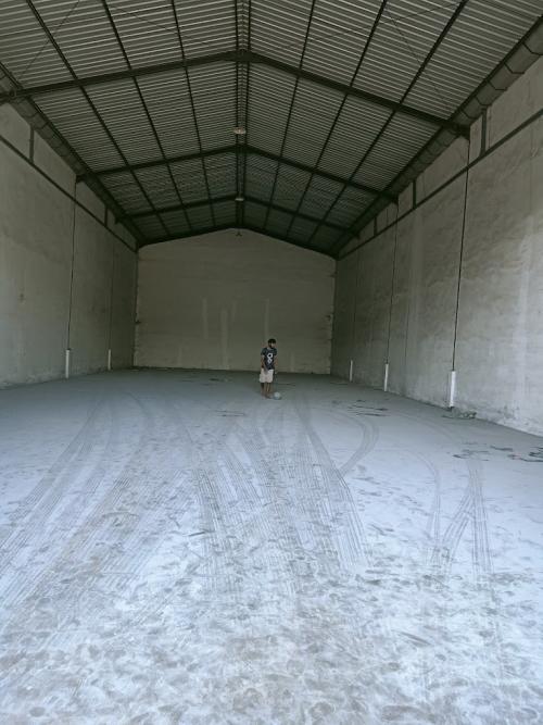 Best Jaya Warehouse berlokasi di Jl. Raya Manukan Wetan, Kecamatan Tandes, Kota Surabaya, Provinsi Jawa Timur. Warehouse ini memiliki luas area sekitar 24.292 m...