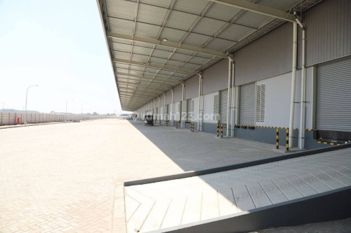 MMP Osowilangon berlokasi di Jl. Raya Tambak Osowilangun, Kecamatan Benowo, Kota Surabaya, Provinsi Jawa Timur. Warehouse ini dikembangkan oleh PT Mega Manungga...