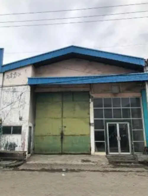 Permata Tanjung Sari Warehouse berlokasi di Jl. Tanjung Sari, Kecamatan Suko Manunggal, Kota Surabaya, Provinsi Jawa Timur. Warehouse ini memiliki luas area sek...