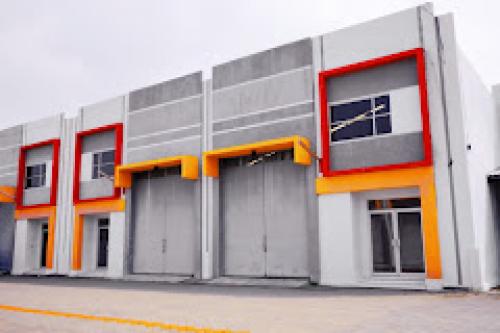Tritan Point Banyu Urip berlokasi di Jl. Simo Tambaan II, Kecamatan Suko Manunggal, Kota Surabaya, Provinsi Jawa Timur. Warehouse ini dikembangkan oleh Tanrise...