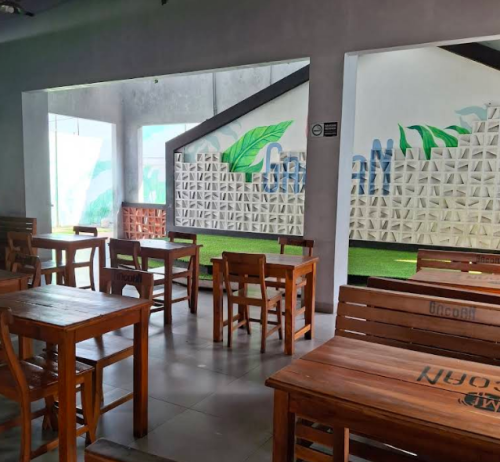 Mie Gacoan Solo Jebres, Stand Alone Retail | We provide Indonesia infrastructure map on various property sectors and data. Access property listings, infrastructure developments, news, and valuable transaction data for informed decisions.