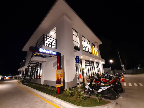 McDonald's Jebres Solo, Stand Alone Retail | We provide Indonesia infrastructure map on various property sectors and data. Access property listings, infrastructure developments, news, and valuable transaction data for informed decisions.