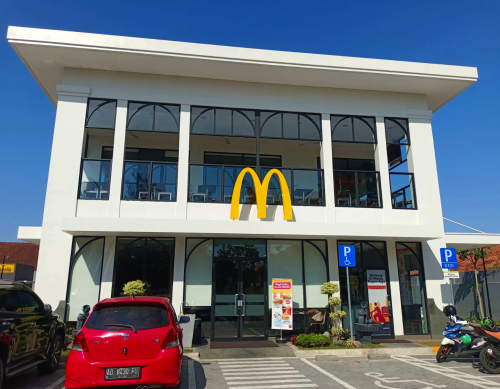 McDonald's Manahan Solo, Stand Alone Retail | We provide Indonesia infrastructure map on various property sectors and data. Access property listings, infrastructure developments, news, and valuable transaction data for informed decisions.