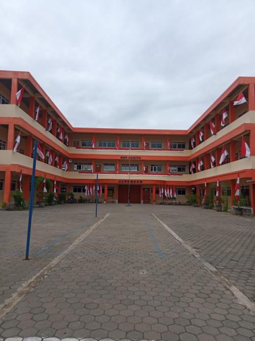 Barito Junior High School, Private School | We provide Indonesia infrastructure map on various property sectors and data. Access property listings, infrastructure developments, news, and valuable transaction data for informed decisions.