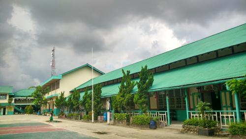 Bruder Junior High School, Private School | We provide Indonesia infrastructure map on various property sectors and data. Access property listings, infrastructure developments, news, and valuable transaction data for informed decisions.