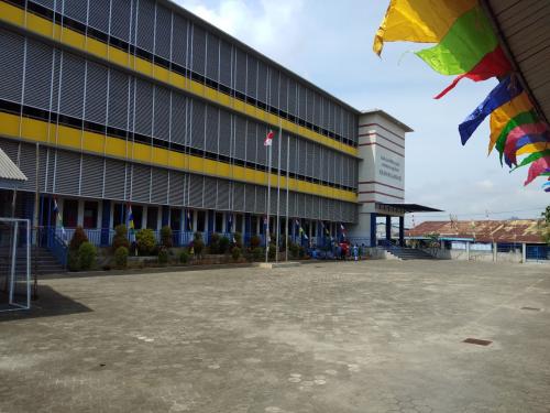 Kasih Yobel Christian Junior High School, Private School | We provide Indonesia infrastructure map on various property sectors and data. Access property listings, infrastructure developments, news, and valuable transaction data for informed decisions.