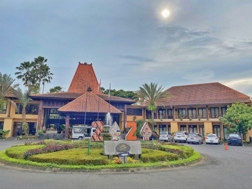 Completed hotel | We provide Indonesia infrastructure map on various property sectors and data. Access property listings, infrastructure developments, news, and valuable transaction data for informed decisions.