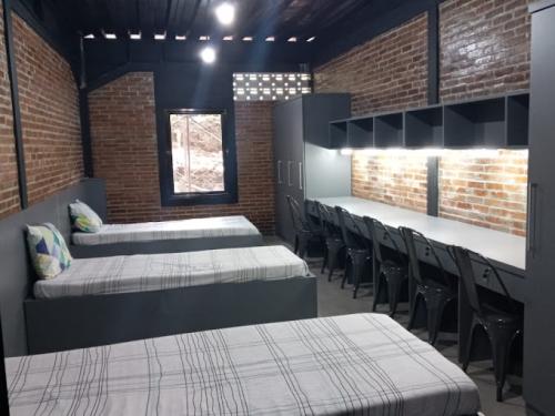 Al Azhar 30 Islamic Senior High School, Private School | We provide Indonesia infrastructure map on various property sectors and data. Access property listings, infrastructure developments, news, and valuable transaction data for informed decisions.