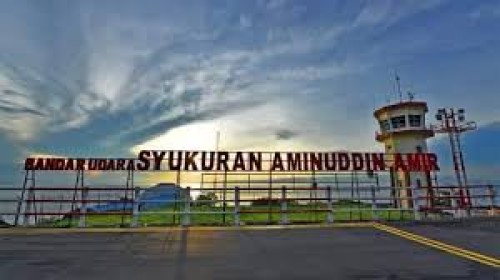 Syukuran Aminuddin Amir Airport, Airport, Government | We provide Indonesia infrastructure map on various property sectors and data. Access property listings, infrastructure developments, news, and valuable transaction data for informed decisions.