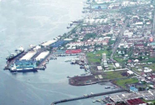Port of Bitung, Seaport, Pelabuhan Indonesia IV | We provide Indonesia infrastructure map on various property sectors and data. Access property listings, infrastructure developments, news, and valuable transaction data for informed decisions.