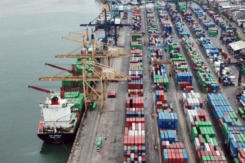Port of Makassar, Seaport, Pelabuhan Indonesia IV | We provide Indonesia infrastructure map on various property sectors and data. Access property listings, infrastructure developments, news, and valuable transaction data for informed decisions.