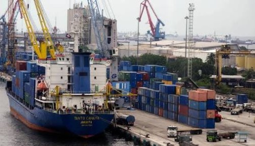 Port of Pare Pare, Seaport, Pelabuhan Indonesia IV | We provide Indonesia infrastructure map on various property sectors and data. Access property listings, infrastructure developments, news, and valuable transaction data for informed decisions.