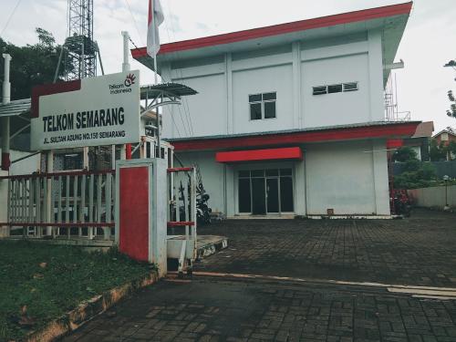 NeuCentrIX Semarang, Data Center | We provide Indonesia infrastructure map on various property sectors and data. Access property listings, infrastructure developments, news, and valuable transaction data for informed decisions.