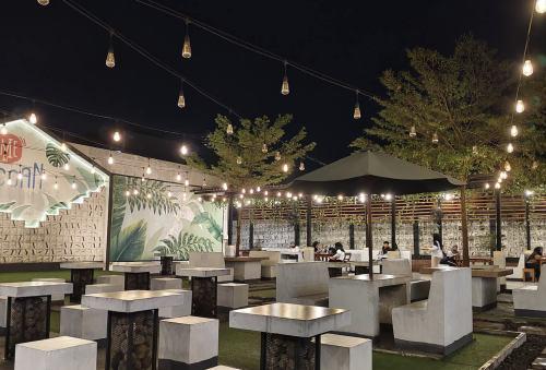 Mie Gacoan Banyumanik Semarang, Stand Alone Retail | We provide Indonesia infrastructure map on various property sectors and data. Access property listings, infrastructure developments, news, and valuable transaction data for informed decisions.