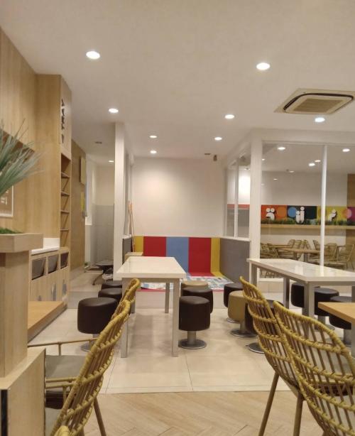 HokBen Majapahit Semarang, Stand Alone Retail | We provide Indonesia infrastructure map on various property sectors and data. Access property listings, infrastructure developments, news, and valuable transaction data for informed decisions.