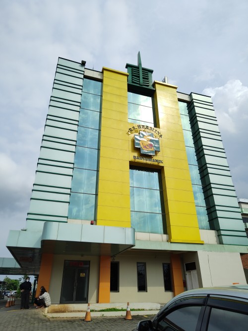 Hermina Hospital Banyumanik, Hospital | We provide Indonesia infrastructure map on various property sectors and data. Access property listings, infrastructure developments, news, and valuable transaction data for informed decisions.