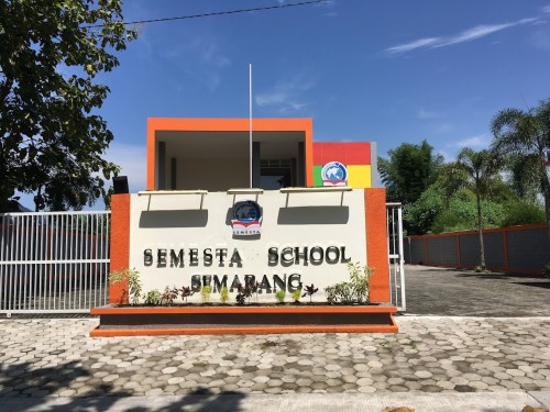 Semesta Bilingual Boarding School Jangli, International School | We provide Indonesia infrastructure map on various property sectors and data. Access property listings, infrastructure developments, news, and valuable transaction data for informed decisions.