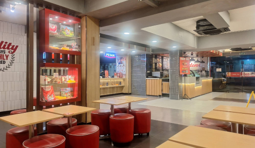 KFC Pandanaran Semarang, Stand Alone Retail | We provide Indonesia infrastructure map on various property sectors and data. Access property listings, infrastructure developments, news, and valuable transaction data for informed decisions.