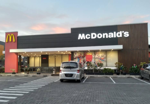 McDonald's Majapahit Semarang, Stand Alone Retail | We provide Indonesia infrastructure map on various property sectors and data. Access property listings, infrastructure developments, news, and valuable transaction data for informed decisions.