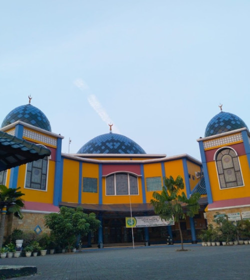 Islam Hidayatullah Kindergarten, Private School | We provide Indonesia infrastructure map on various property sectors and data. Access property listings, infrastructure developments, news, and valuable transaction data for informed decisions.