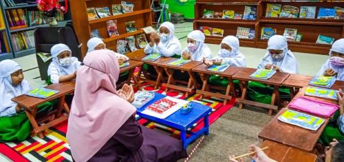 Islam Hidayatullah Kindergarten, Private School | We provide Indonesia infrastructure map on various property sectors and data. Access property listings, infrastructure developments, news, and valuable transaction data for informed decisions.