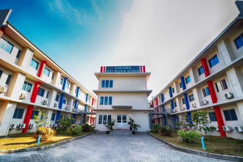 Karangturi Senior High School, Private School | We provide Indonesia infrastructure map on various property sectors and data. Access property listings, infrastructure developments, news, and valuable transaction data for informed decisions.