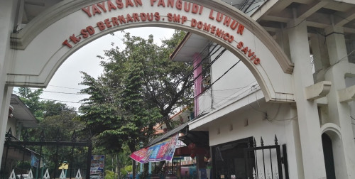 Pangudi Luhur Bernardus 03 Elementary School, Private School | We provide Indonesia infrastructure map on various property sectors and data. Access property listings, infrastructure developments, news, and valuable transaction data for informed decisions.