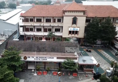 Pangudi Luhur Santo Yusup Elementary School, Private School | We provide Indonesia infrastructure map on various property sectors and data. Access property listings, infrastructure developments, news, and valuable transaction data for informed decisions.