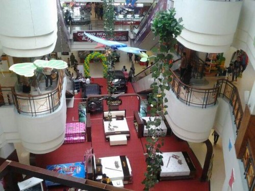 Mal Lembuswana, Leased Retail | We provide Indonesia infrastructure map on various property sectors and data. Access property listings, infrastructure developments, news, and valuable transaction data for informed decisions.
