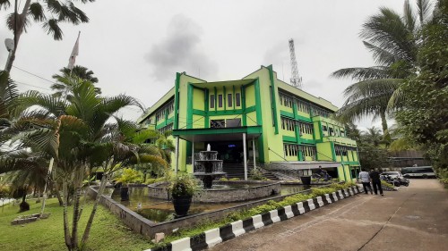 Samarinda State Polytechnic, University | We provide Indonesia infrastructure map on various property sectors and data. Access property listings, infrastructure developments, news, and valuable transaction data for informed decisions.